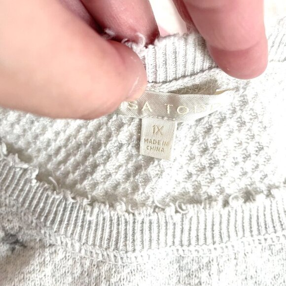 Lisa Todd Glow Up Star Sweater Distressed Hem Green Neon Star Accent Size 1X - Picture 5 of 5